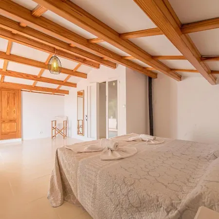 Borras Сasa de vacaciones Llumesanas